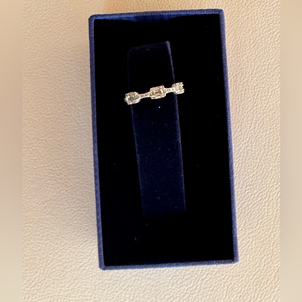 1 piece of White Gold Ring